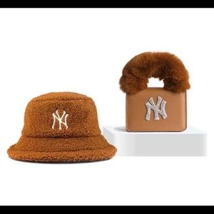 Hat and Purse set